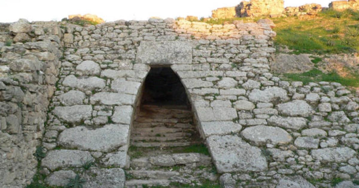 Entrance to the royal palace at Ugarit, where the world's oldest known musical score was discovered.