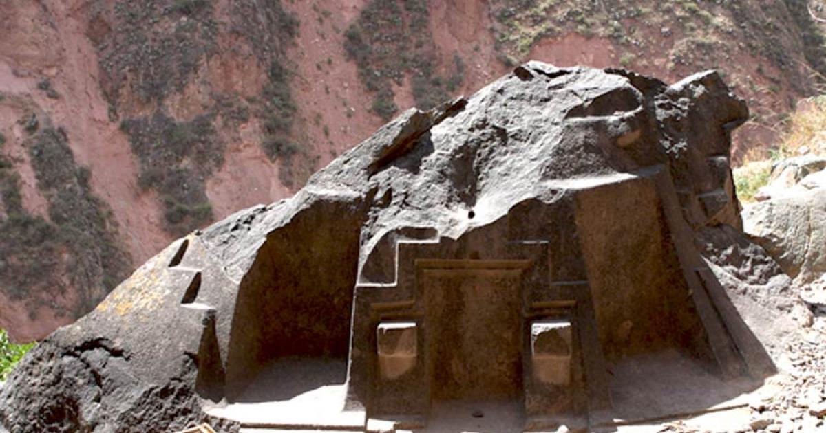 Stone altar at the Ñaupa Iglesia, Peru