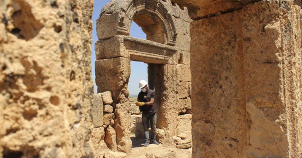 The complex includes both Christian and Mithraic places of worship, a huge castle, underground features, rock-cut tombs, and water channels.