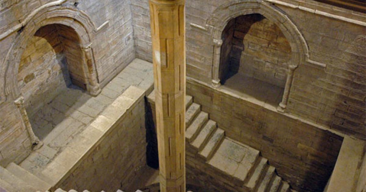 The inside of measuring shaft of the Roda nilometer. (Baldiri / CC BY-SA 3.0)