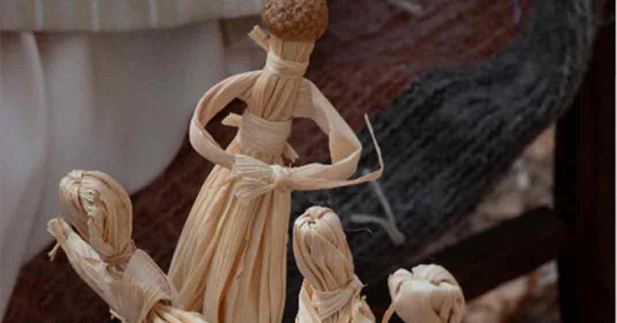 Corn Husk Dolls. Source: Betty Sederquist/Adobe Stock