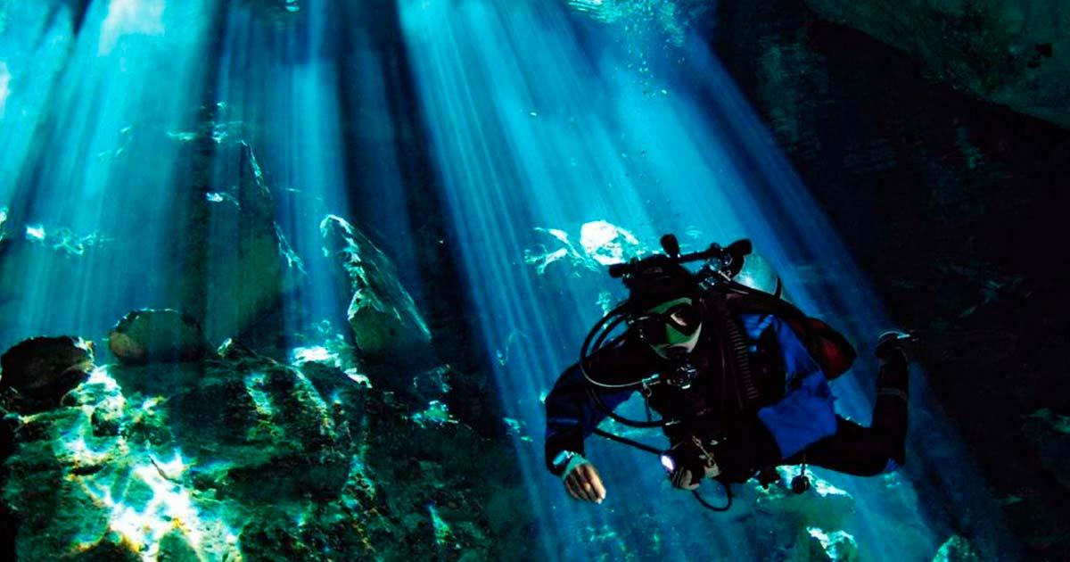 13,700-Year-Old Skeleton in Mexican Cenote Reveals Human Origins (Video ...
