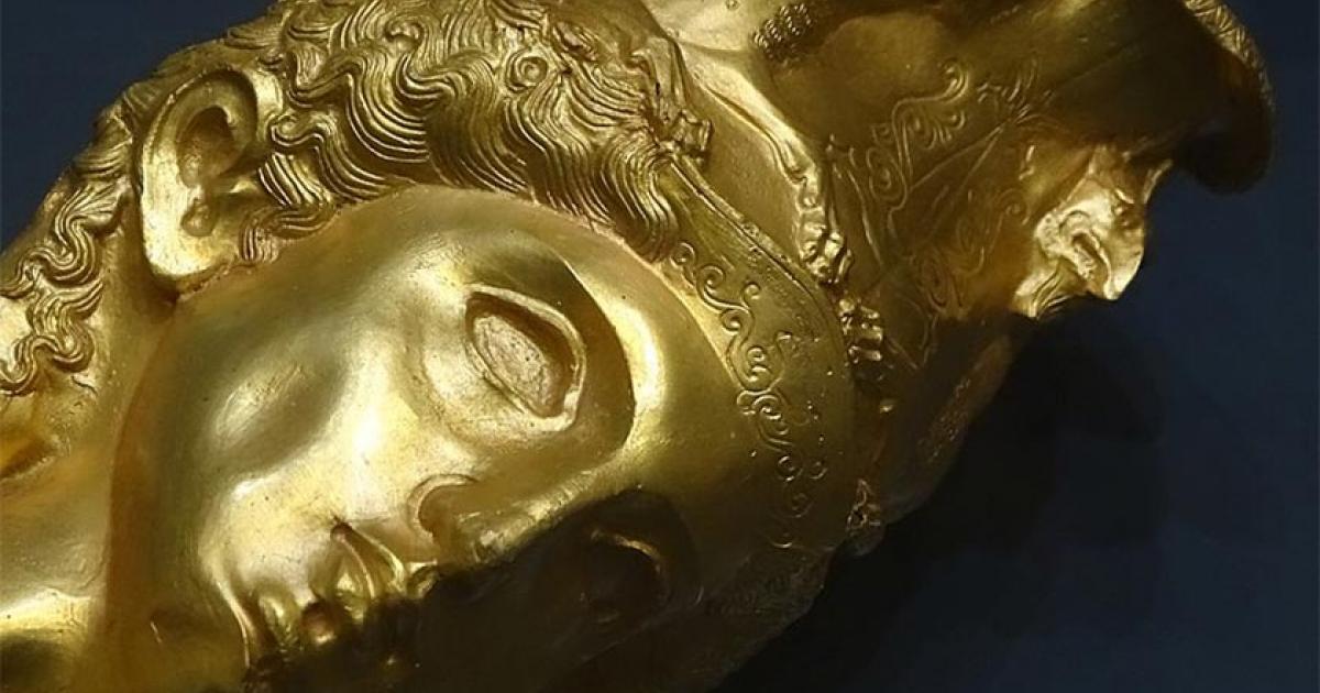 Detail of Ornament from Panagyurishte Gold Treasure, Archaeological Museum, Plovdiv, Bulgaria      Source: CC BY-SA 2.0