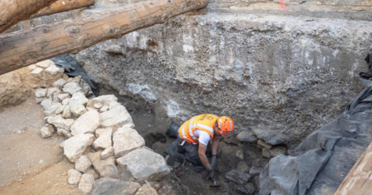 Iron Age wall excavated at Hotel-Dieu, Paris, potentially site of Paris origins