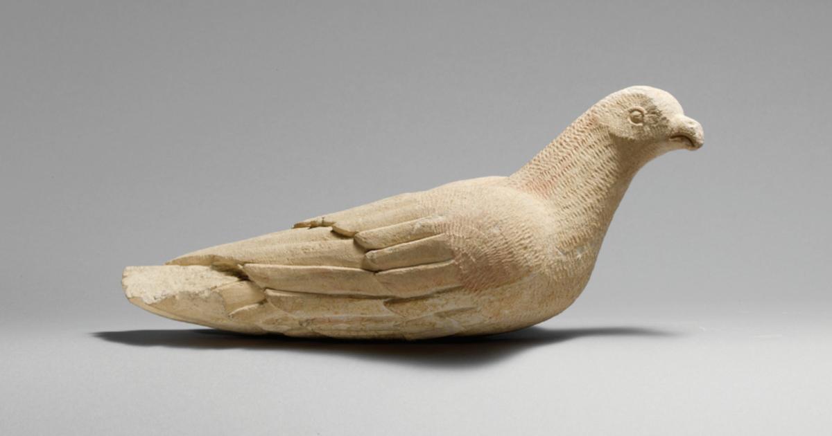 A small limestone pigeon sculpture from Cyprus dating to 600–480 BC 