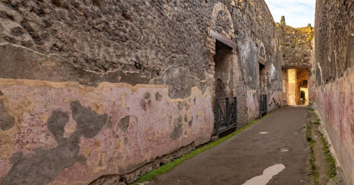 The corridor behind the theatre in Pompeii, which has been examined for graffiti