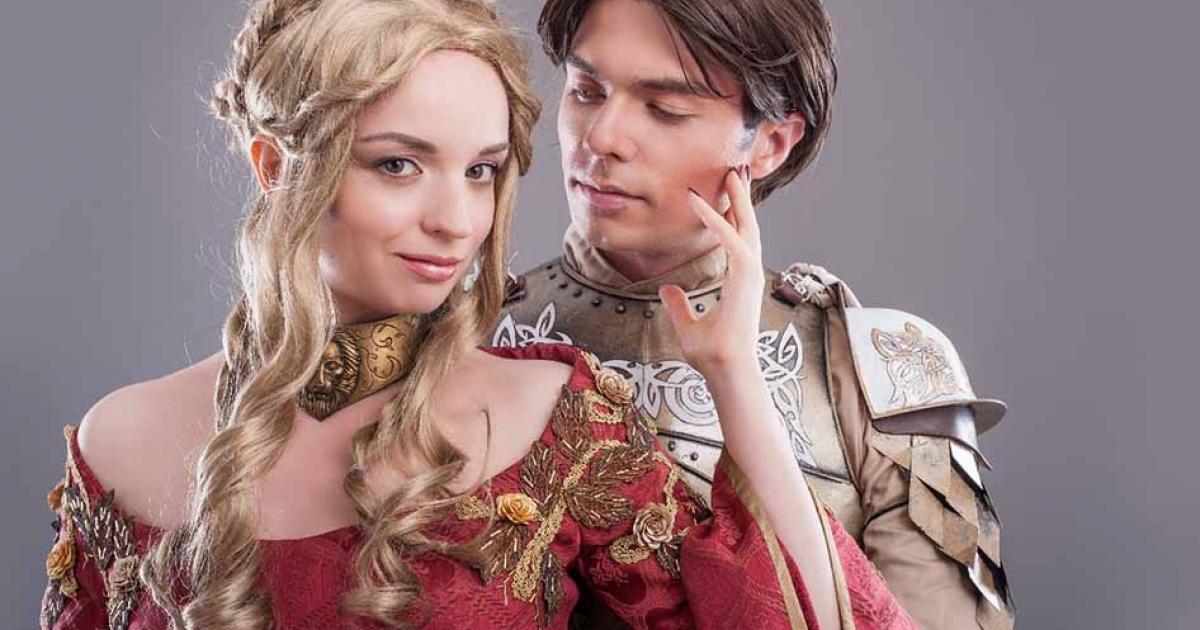 Medieval lovers. Source: guruXOX / Adobe Stock