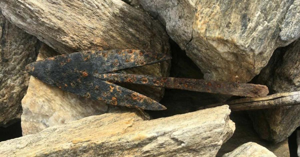 A rare iron arrowhead dating to AD 300-600 was found at Sandgrovskaret in 2018.	 Source: Espen Finstad/Secrets of the Ice