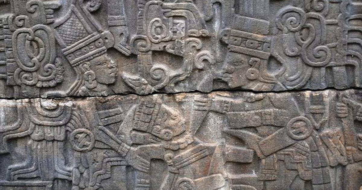 Relief depicting beheading on one of the panels of the South Ball Court at Tajin, Veracruz, Mexico 
