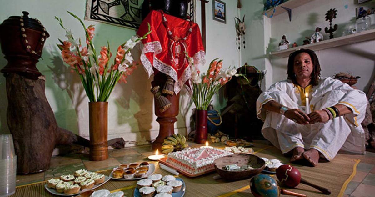 The birthday party of Lazaro Salsita, born 15 years ago, in the body of Lazaro Medina Hernandez, 35, Sculptor. Havana (La Habana), Cuba. 