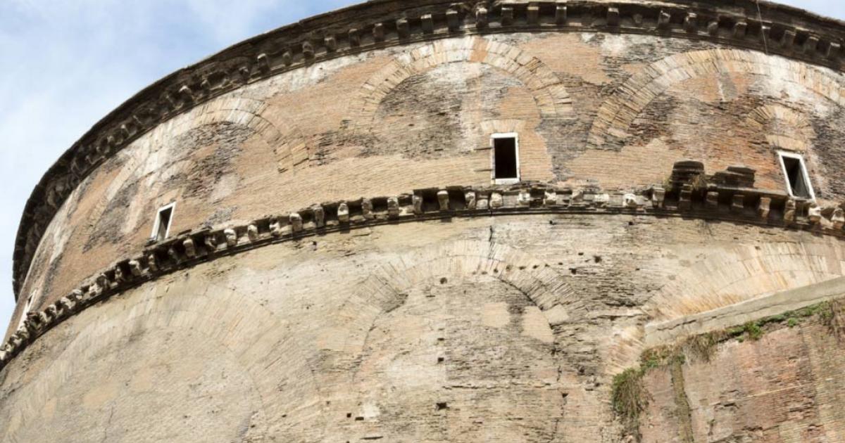 Roman concrete was used to construct the magnificent pantheon, which has endured for two millennia.