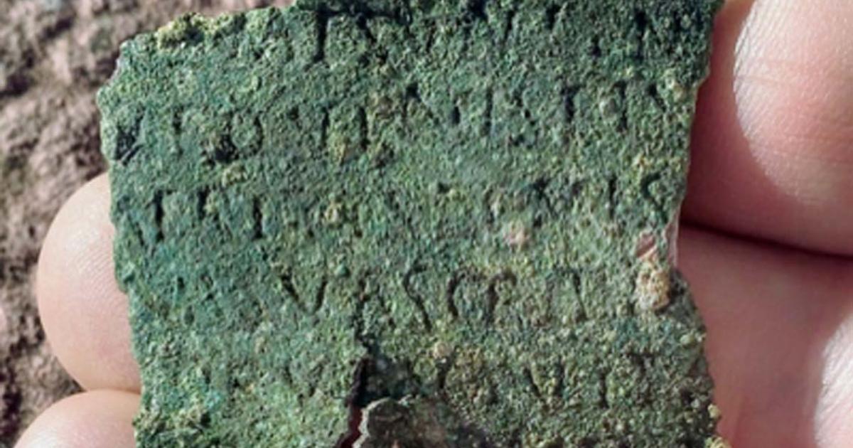 Piece of ancient Roman warrior’s diploma. Source: Deultum Archaeological Preserve / Fair Use.