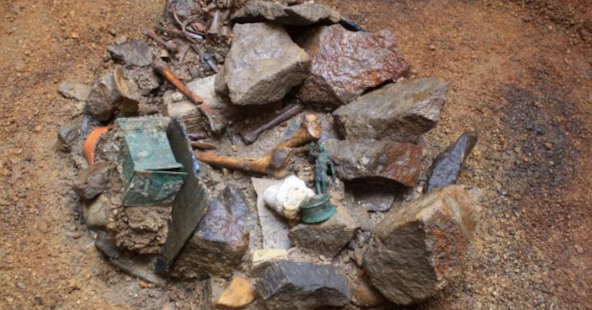 A well yielded a bronze statuette of the goddess Diana, a dedicatory inscription to Mercury Alatheus, and a human skeleton