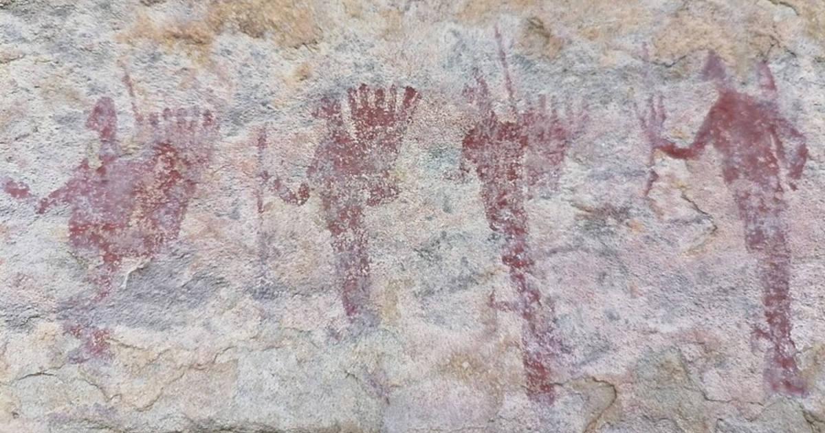Rock art of the San people, who were among the rock artists who made petroglyphs at Kurukop. 