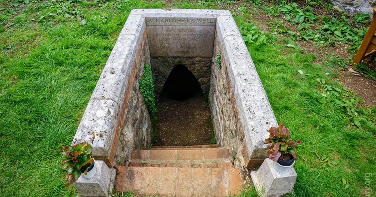 Saint Margaret’s Well, dedicated to Saint Margaret of Antioch (Howard Stanbury / CC BY-NC-SA 2.0)