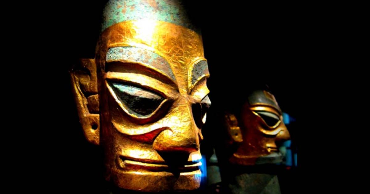 Sanxingdui bronze heads wearing gold foil masks