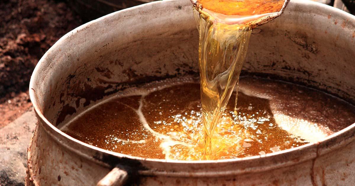 Shea butter making in Ghana. Source: nomadphotographs / Adobe Stock.