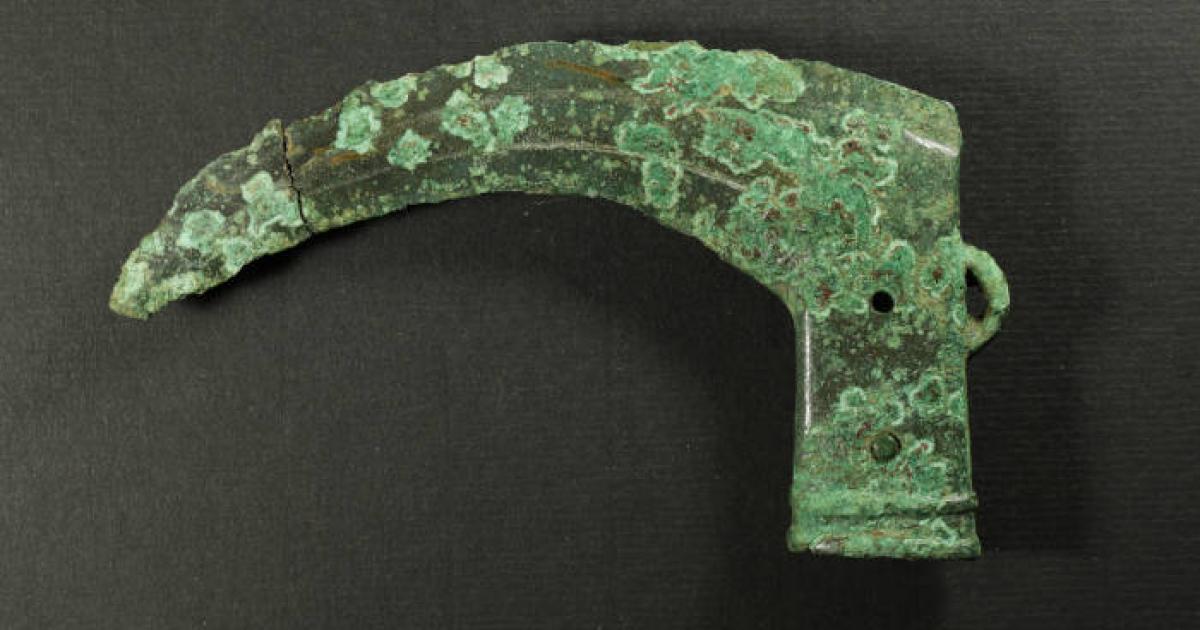 British-style socketed sickle dating from the end of the Bronze Age