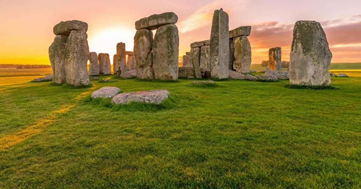 Stonehenge and Nearby Stone Circles Were Newcomers to Landscape worked by Ice Age hunters