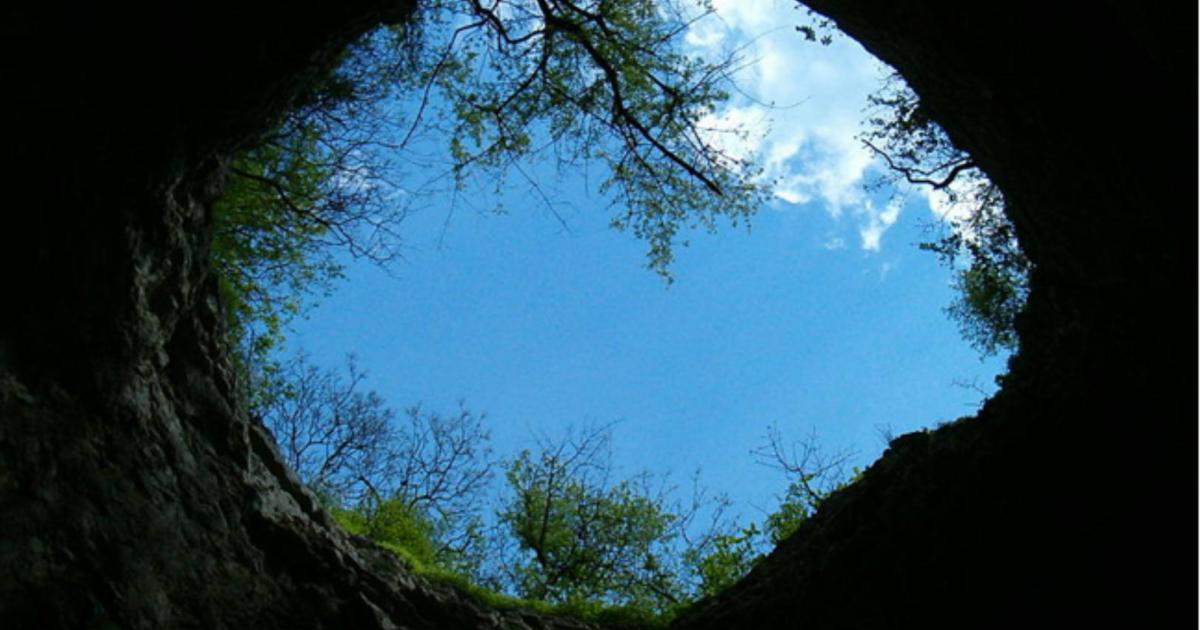 Sezlim Cave