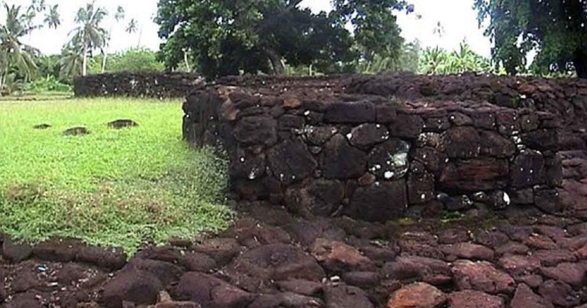 Ruins of Talietumu fort on ʻUvea. 