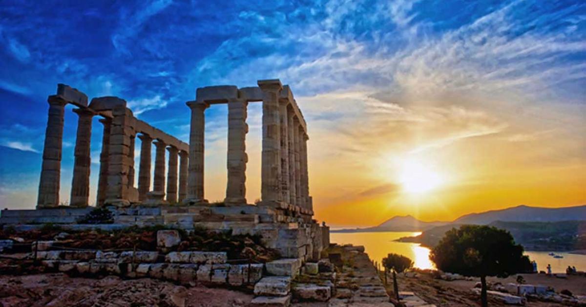 The symbol of mythical God Thaumas is the reflective translucence of the sea.