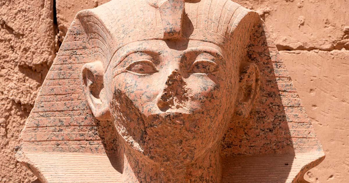 Relief in the Karnak Temple showing Thutmose III slaying Canaanite captives from the Battle of Megiddo, 15th Century BC. (Olaf Tausch/CC BY 3.0)