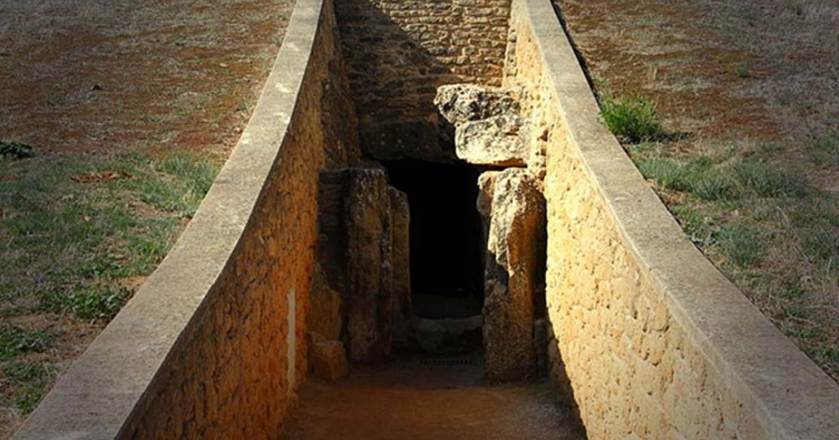 Who Were the Ancient People that Built the Remarkable Megalithic Tombs of Malaga?