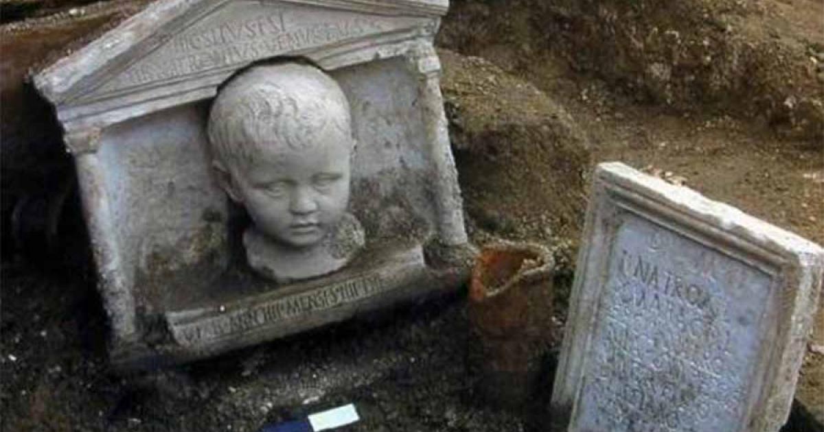 Vatican City’s Necropolis Shows How Roman Non-Elites Lived and Died