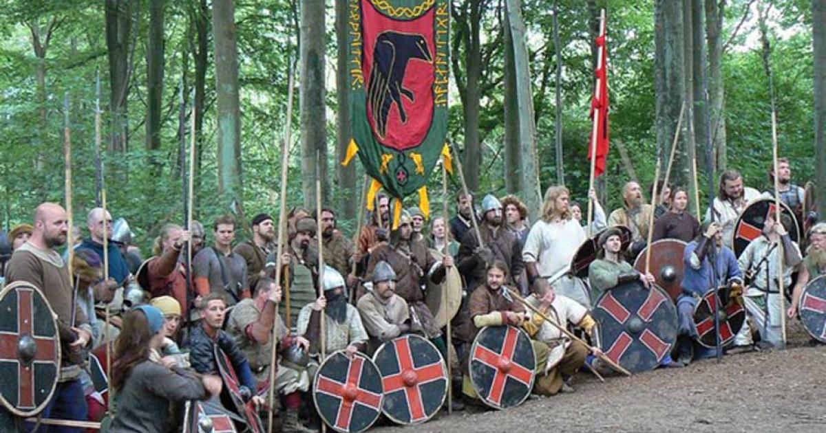 Reconstruction of a Viking meeting by Jonathan Hart