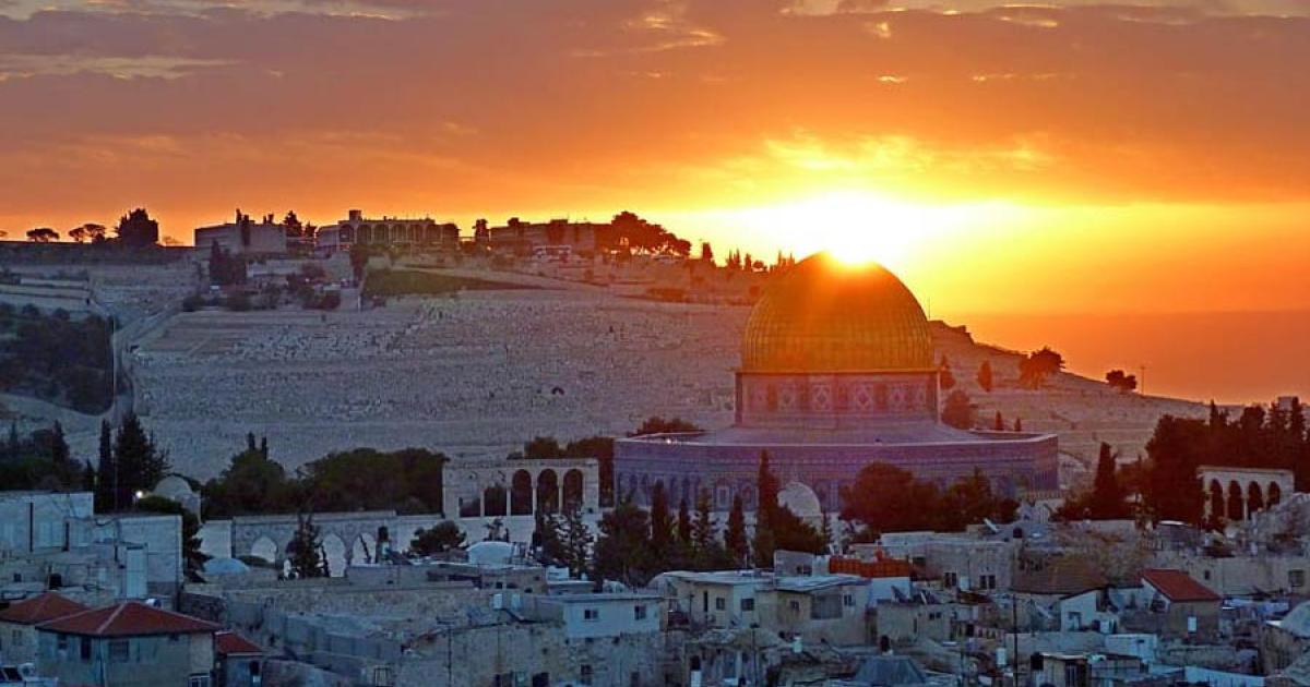 The Sun rising over the Mount of Olives and Jerusalem’s golden Dome of the Rock.	Source: Px Fuel / CC0