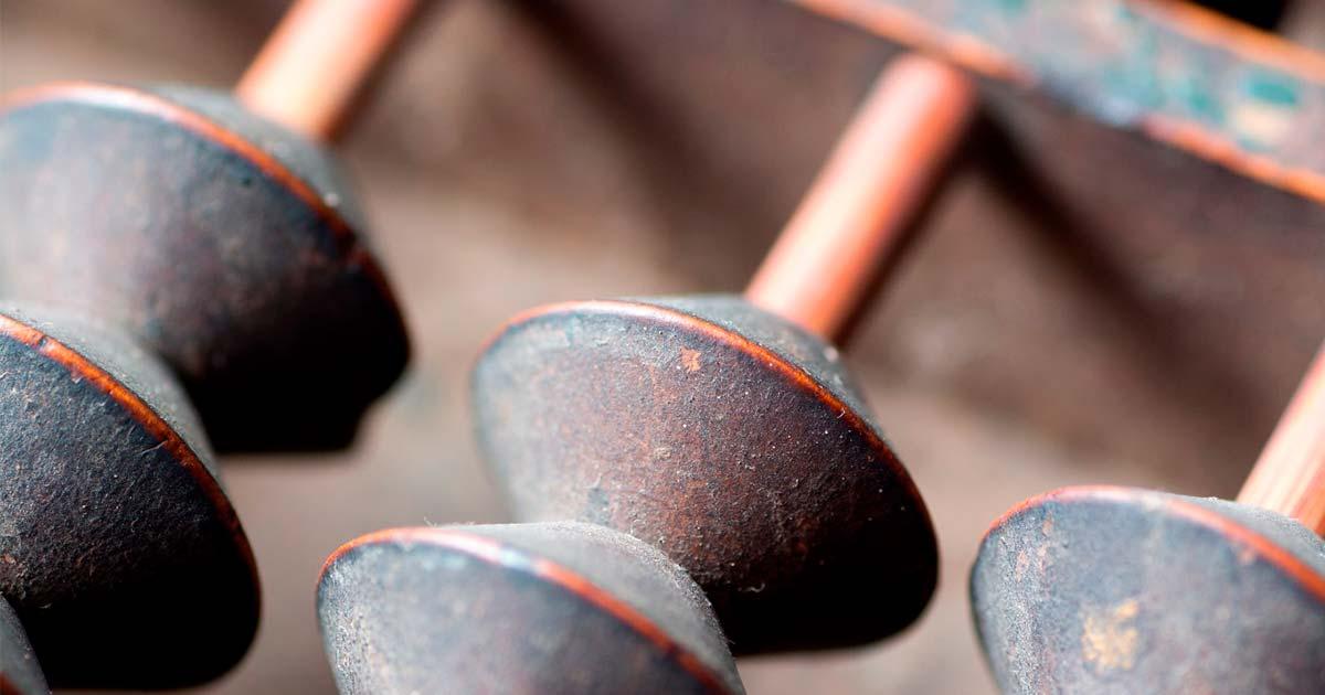 Japanese antique abacus. Source: Miyuki Satake / Adobe Stock.