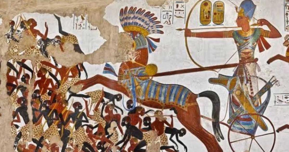 The history of Egypt is very much the history of ancient Egyptian weapons and how they evolved. Here Egyptian pharaoh Ramesses II charges his war chariot into battle against the Nubians in south Egypt. Source: Ahmed88z / CC BY-SA 4.0