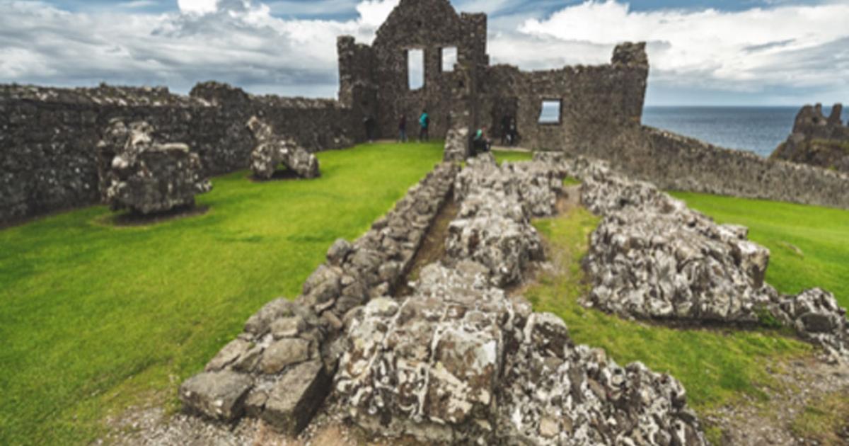 Archaeological site (Dunluce Castle ruins) in Northern Ireland. Source: Goinyk / Adobe Stock.