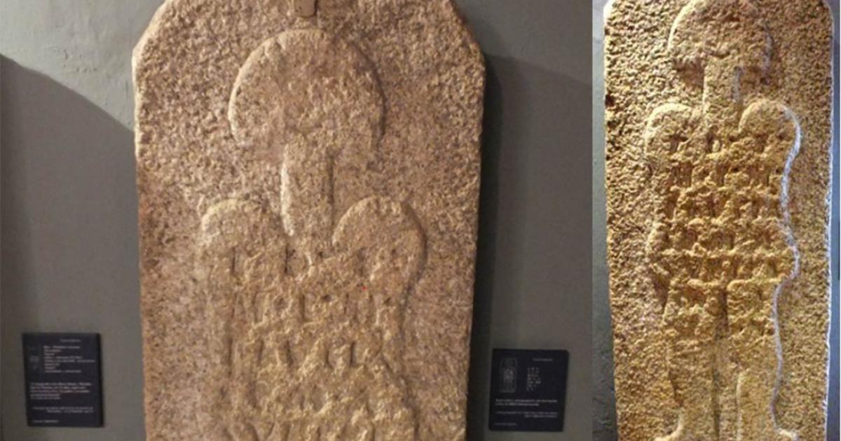 The stele dubbed by some as the “astronaut of Casar” is exhibited in the Caceres Museum, Caceres, Spain.      Source: Left; Alberto del Barrio Herrero / CC BY-SA 2.0, Right; verpueblos