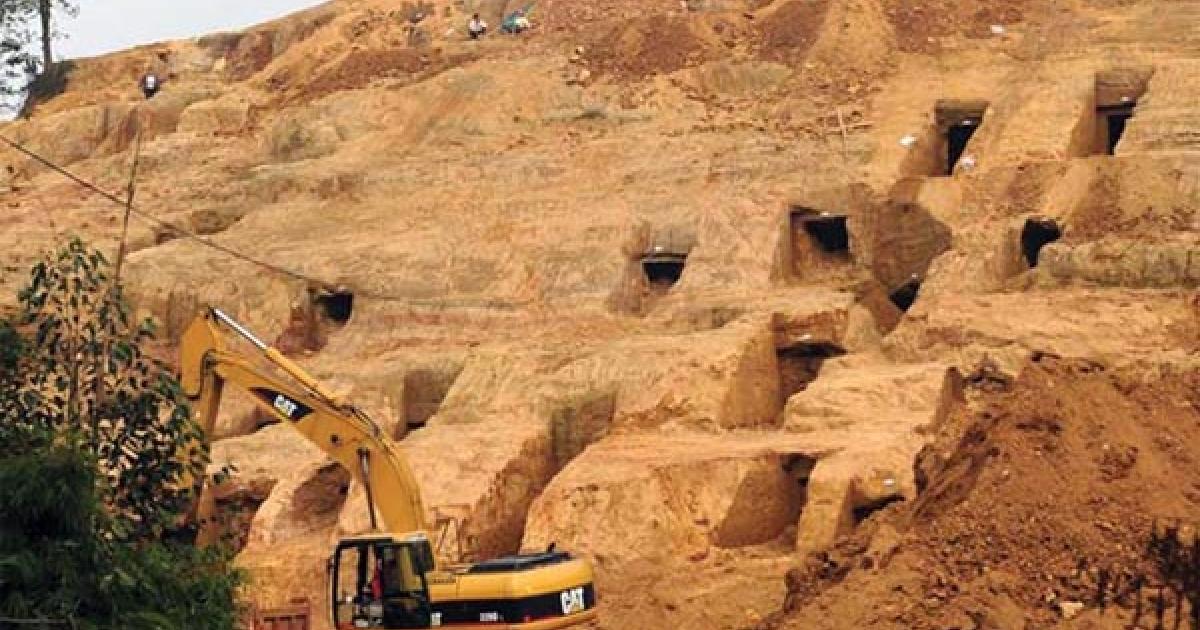 Cliff Burials in China