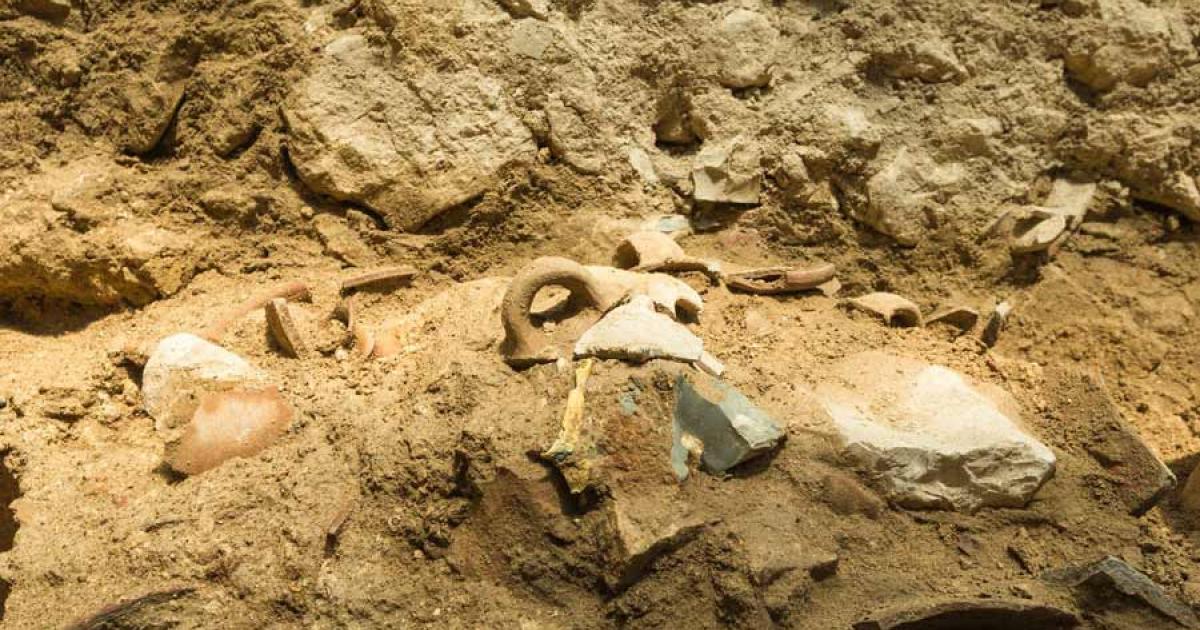 Remains of shattered artifacts found in Jerusalem caused by earthquake mentioned in the Bible. Source: Eliyahu Yanai / City of David