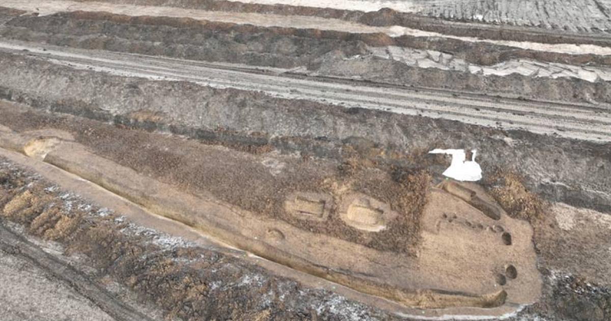 Detail of the entrance to the barrow at the D35 Plotiště-Sadová highway site, Czech Republic.	Source: Department of Archaeology UHK