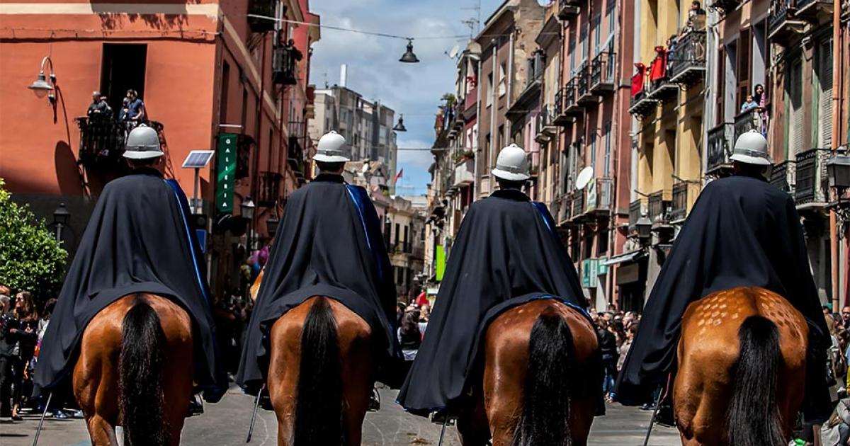 Ancient equestrian tactics are being used to enforce the coronavirus lockdown. Source: mrfk / Adobe Stock.