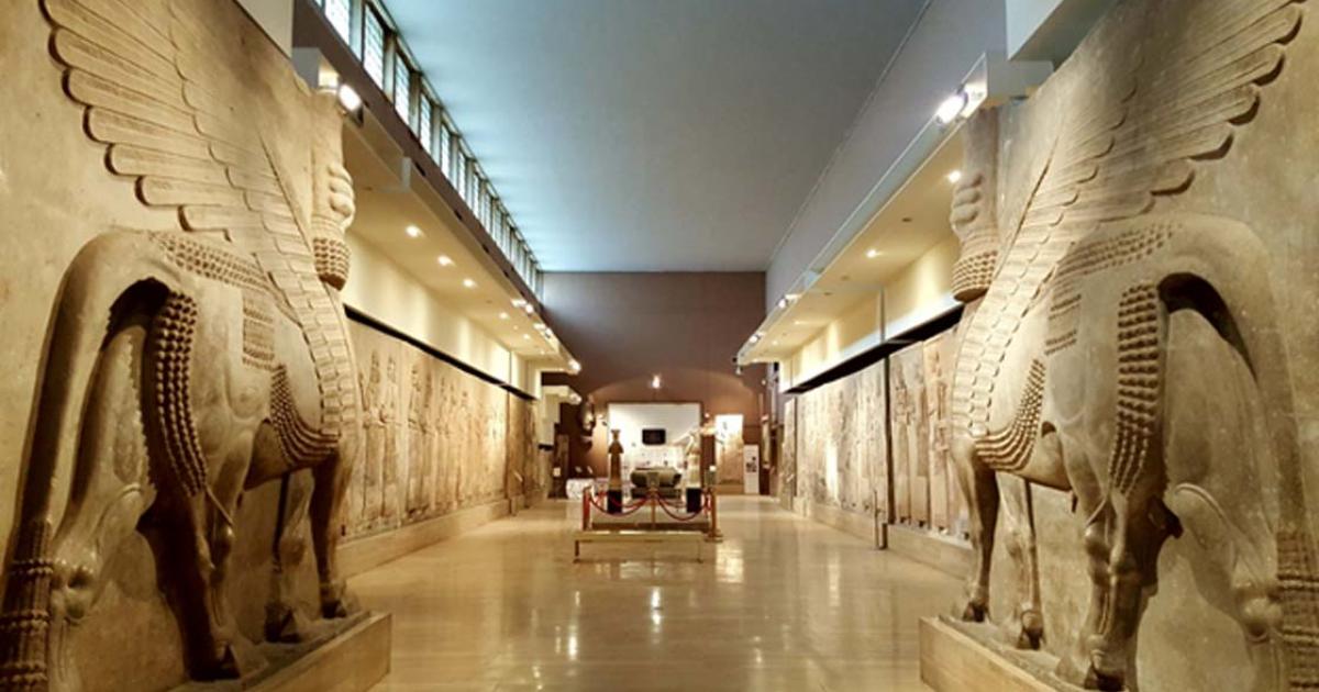 The National Museum of Iraq. Many of the pieces discovered at the ruins of Ur, arranged and labelled by Ennigaldi-Nanna, can be found here. Source: Jdx / CC BY-SA 4.0.