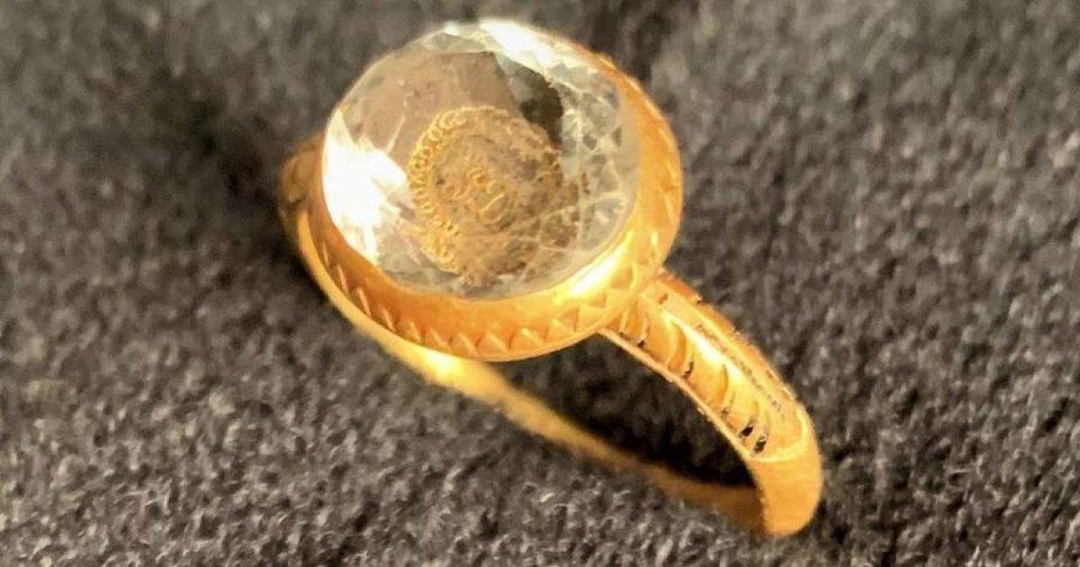 English Civil War Crystal and Gold Ring Discovered on the Isle of Man