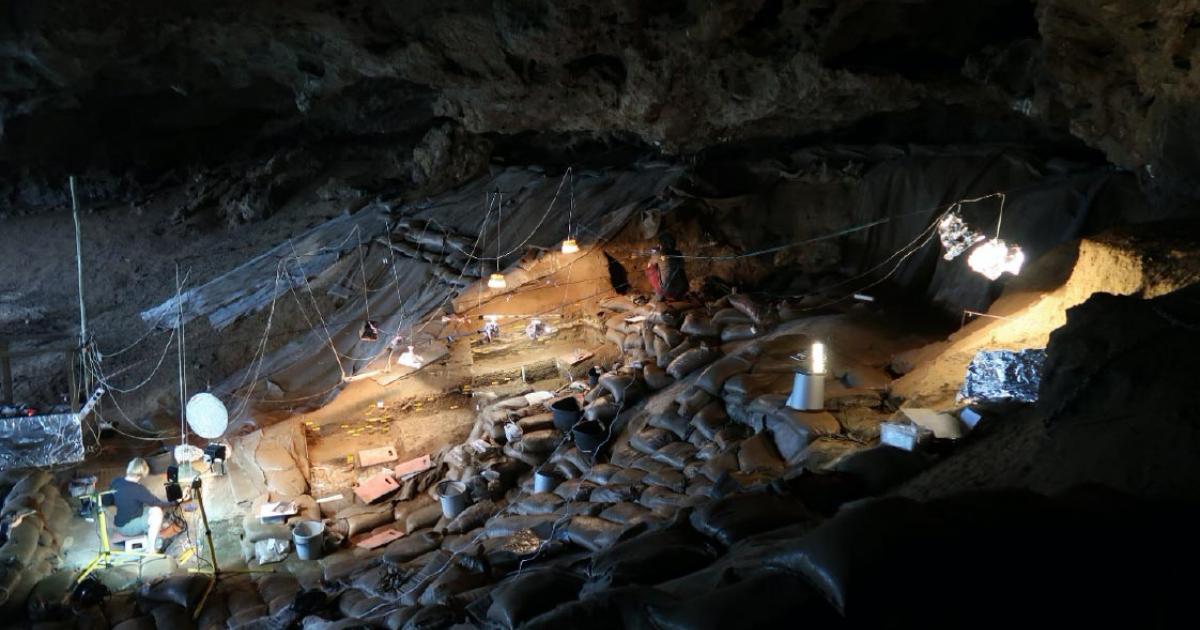 Border Cave Excavation site, Lebombo Mountains, South Africa.        Source: Credit Dr Lucinda Backwell/ Wits University