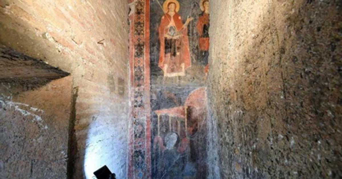The well-preserved, brightly colored fresco of Saint Alexis and Christ the Pilgrim. Source: ABC