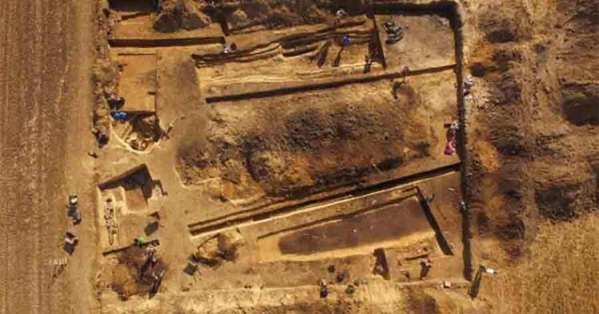 Excavations at the megalithic cemetery found in south-central Poland. Source: J.Bulas