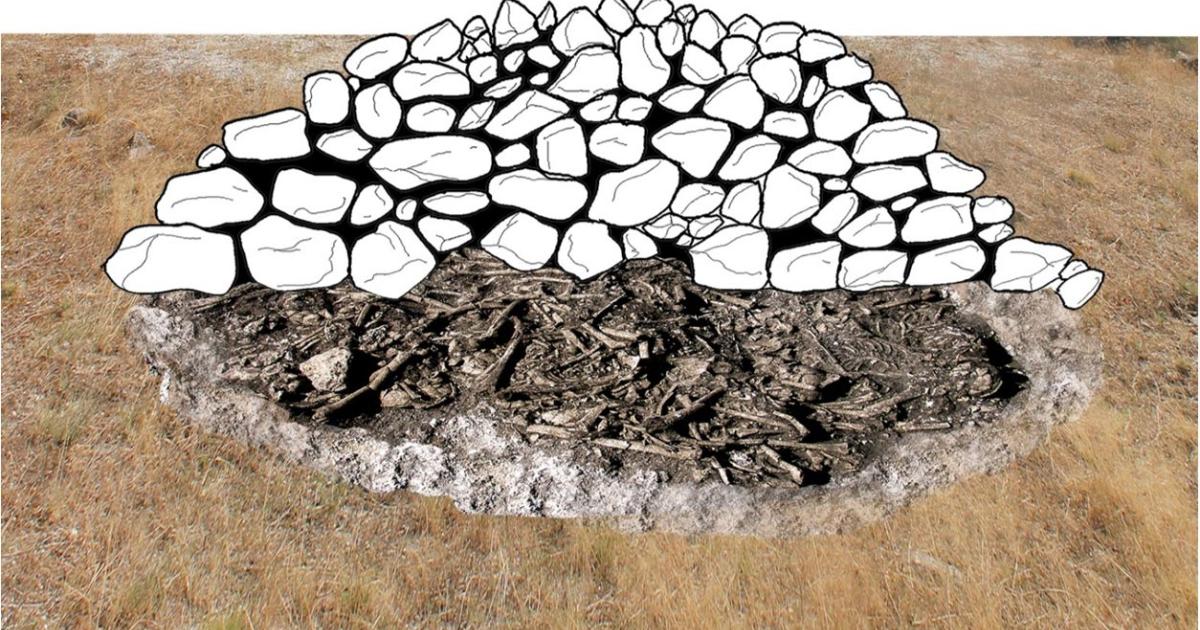 Reconstruction of the original appearance of the megalithic mound of Alto de Reinoso.