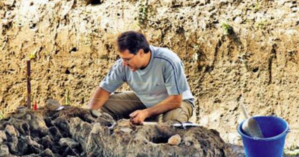 8,000-Year-Old Settlements and Necropolis in Southern Greece