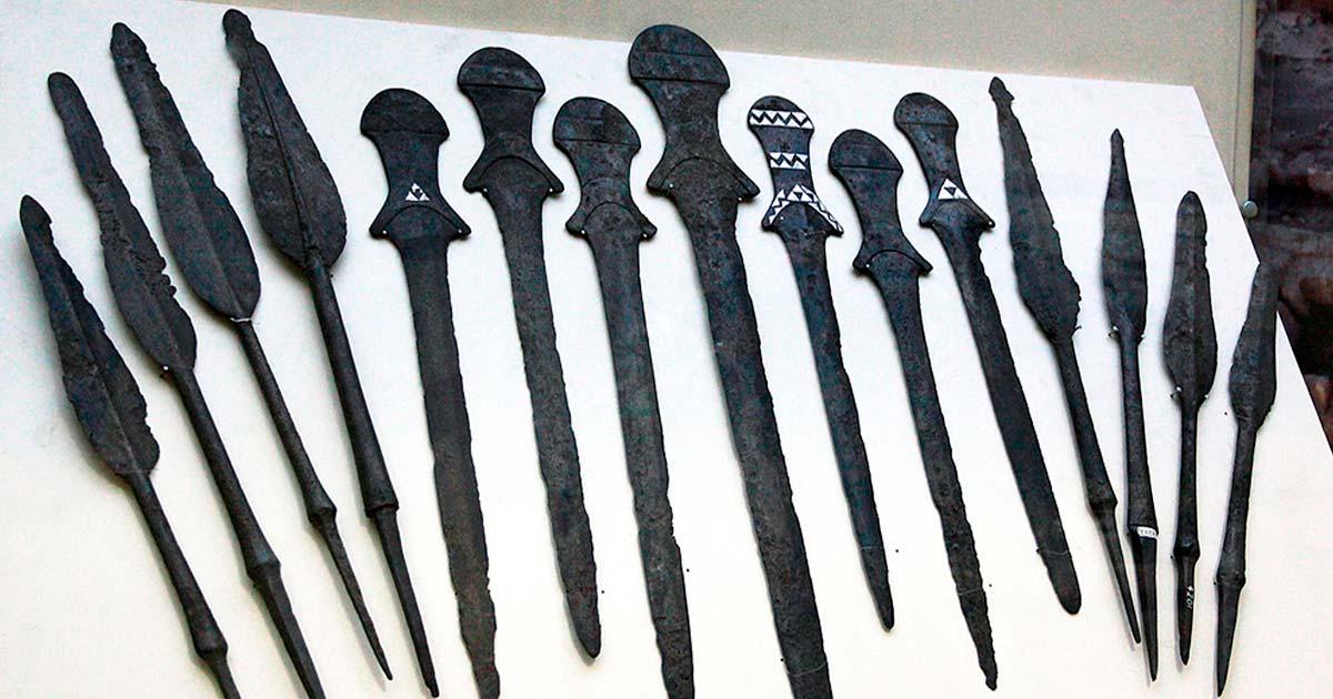 A chance discovery revealed that the world’s oldest swords were linked to another mislabeled sword in Italy. Father Serafino Jamourlian and Vittoria Dall'Armellina showing the sword. (Ca' Foscari University of Venice)