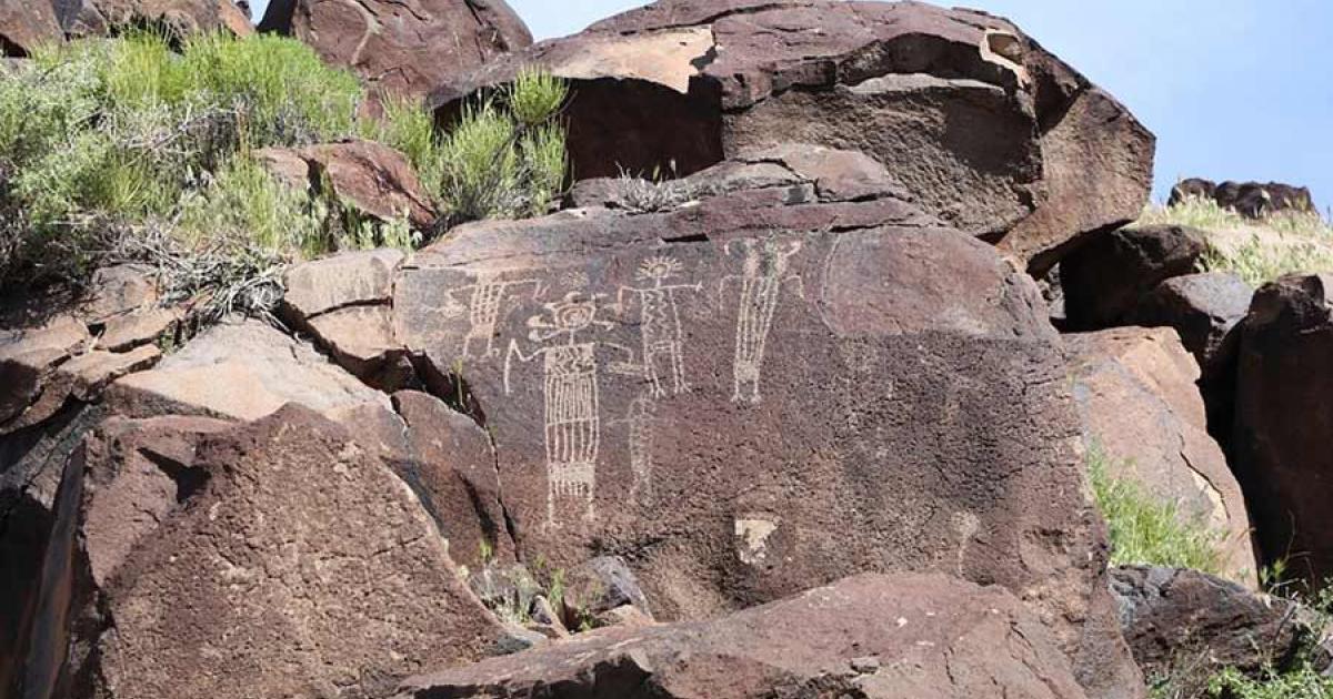 Petroglyphs visible at Little Petroglyph Canyon, or Renegade Canyon, in California. Source: Terry Feuerborn / CC BY-NC 2.0