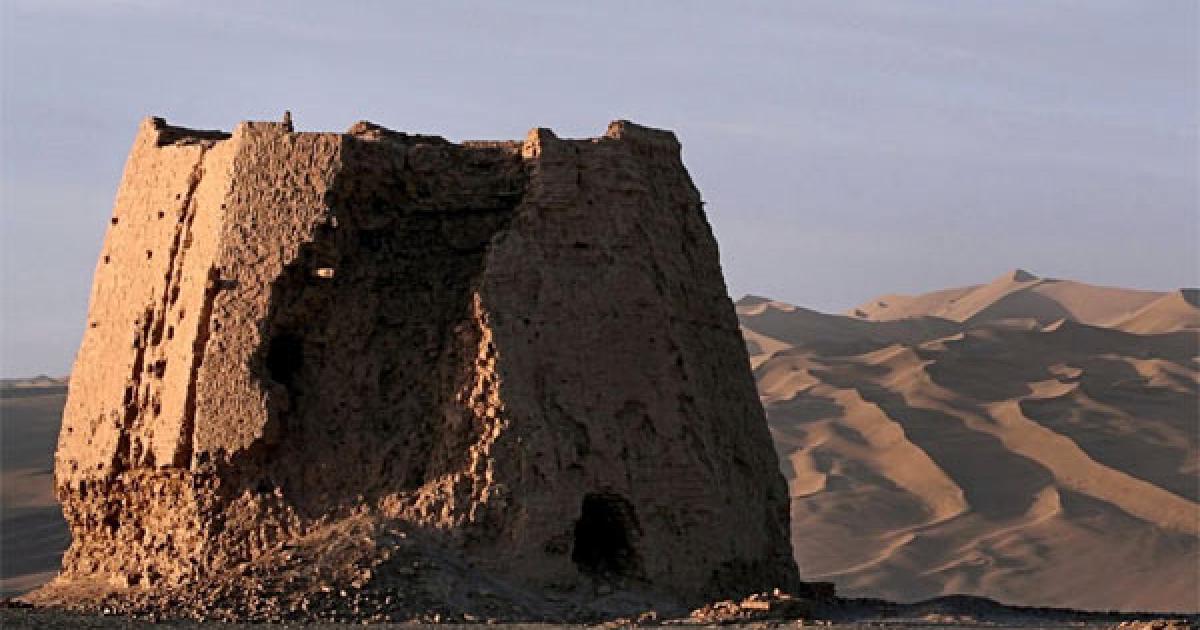 Prehistoric civilization along Silk Road