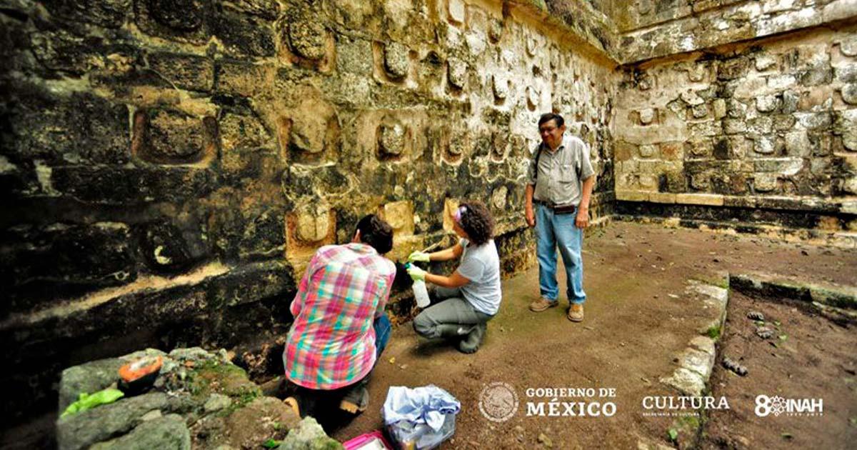 Restoration work at Kulubà in Mexico, the Maya site where a sacrificial altar has now been uncovered. Source: Mauricio Marat / INAH